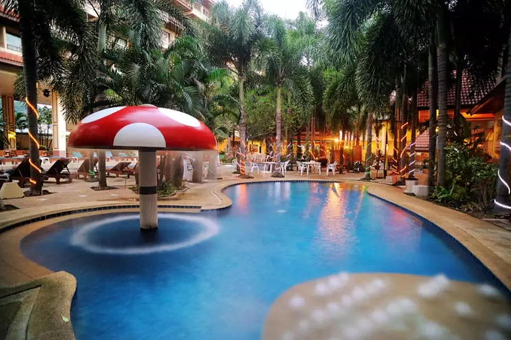 Baumanburi Hotel Patong